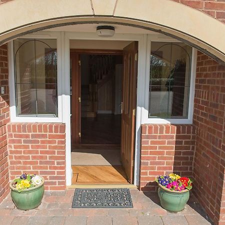 Carr Villa Dinnington Екстер'єр фото