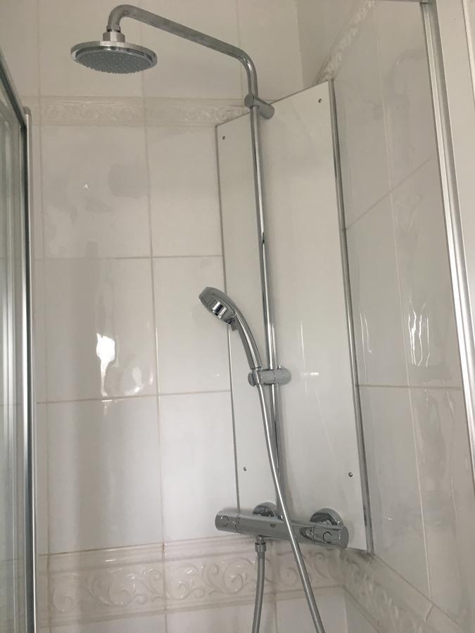 Carr Villa Dinnington Екстер'єр фото