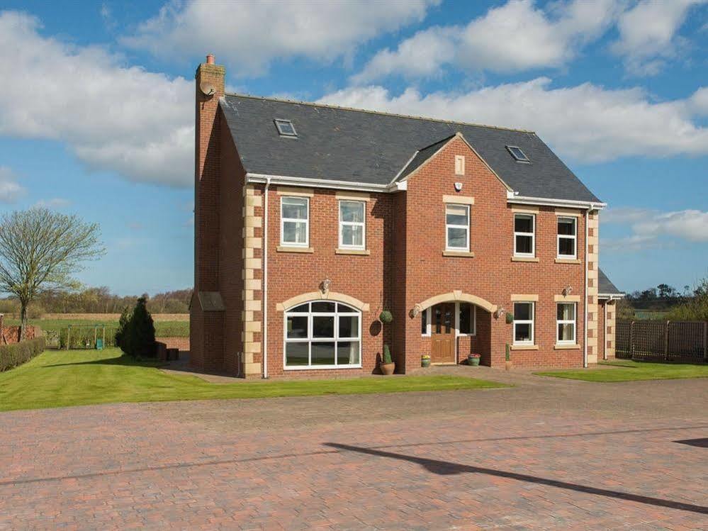 Carr Villa Dinnington Екстер'єр фото